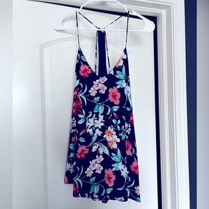Medium navy floral tank top.